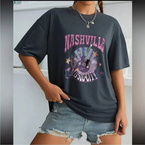 SHEIN NWOT Women’s Nashville Music City Graphic Tee Shirt Size Medium
